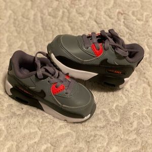 Toddler Air Max size 5c